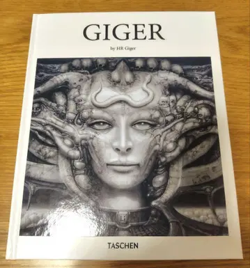 [ 레어 ] GIGER by HR Giger TASCHEN 외국도서 아트북