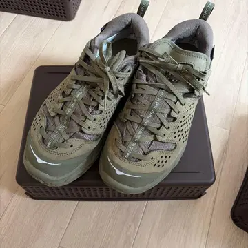 호카 토르 울트라 로우 26cm 올리브