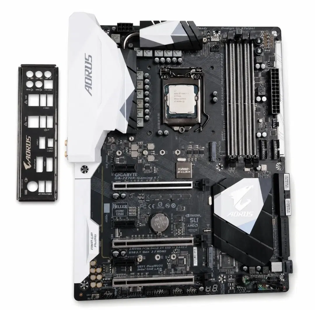 인텔 i7-7700k + 기가바이트 z270 Aorus DDR4 반본체