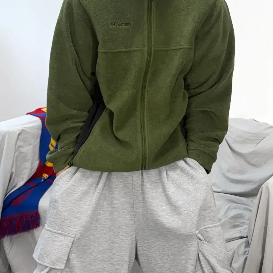 컬럼비아 카키 그린 스몰로고 플리스 자켓