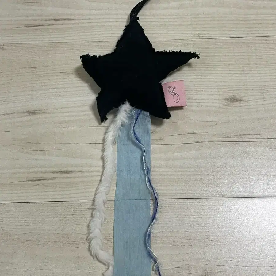 지초이 지프트샵 별 오너먼트 키링 블랙