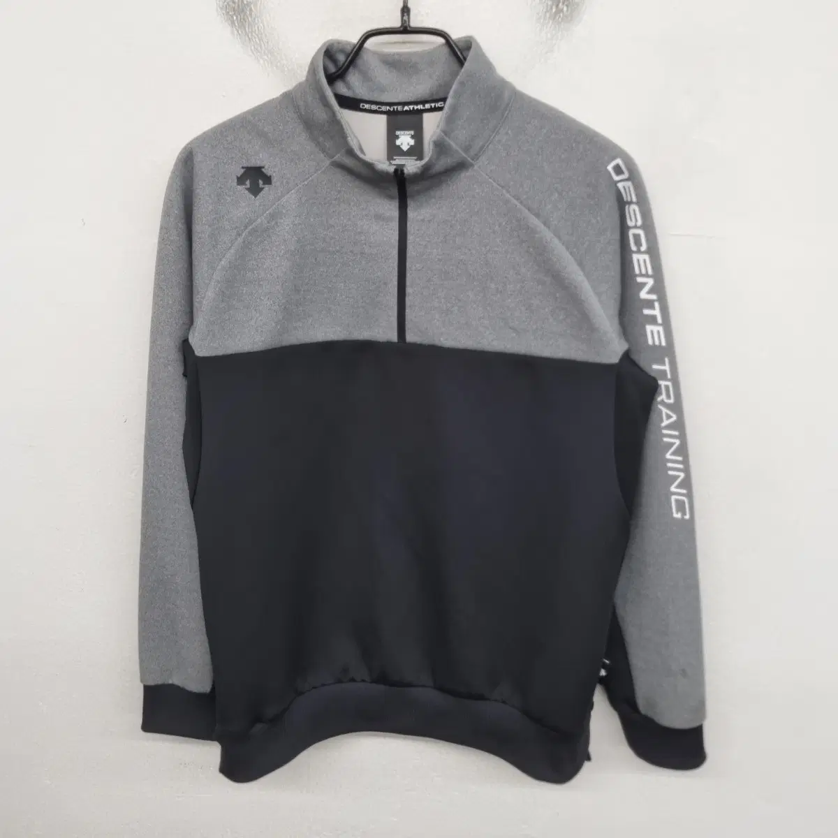 [150 size] 데상트 키즈 반집업 트레이닝탑