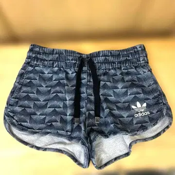 adidas originals 여성용 숏팬츠 올 패턴 S 사이즈