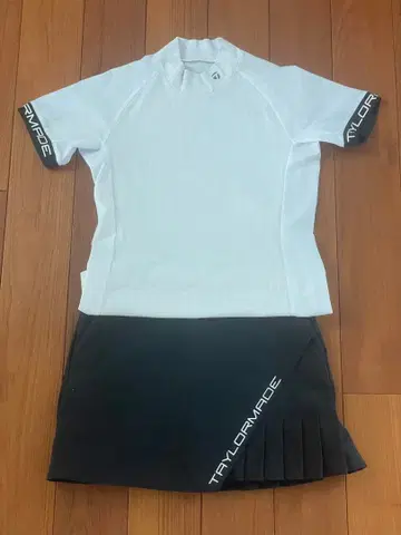 새상품급 TaylorMade 셋업 스커트 상의
