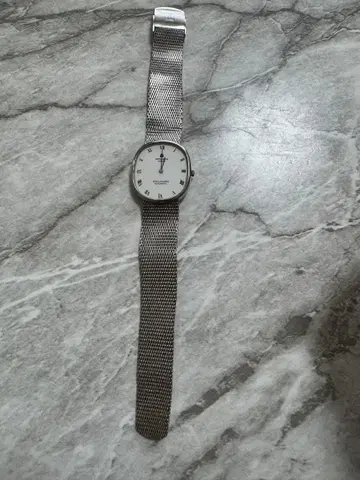 UNIVERSAL GENEVE 화이트 쉐도우 자동 와인딩 시계 정크제품
