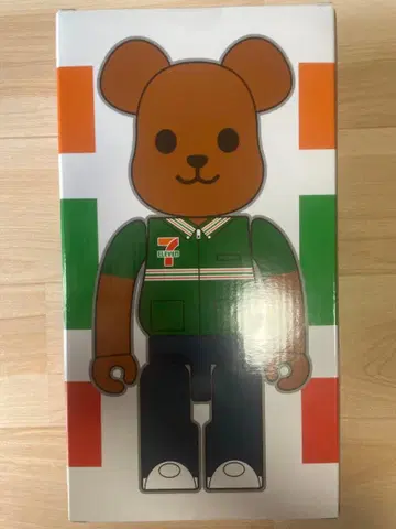 새상품 세븐일레븐 한정판 BE@RBRICK 베어브릭 400%