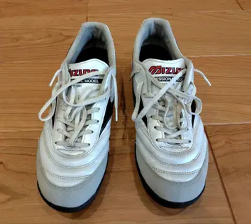 MIZUNO MORELIA 축구화 25.5