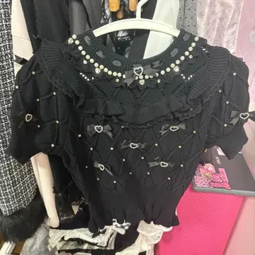 LIZ LISA 메니 비쥬 리본 다이아 니트탑 블랙