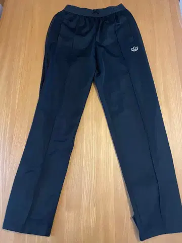 adidas 트레포일 트랙 팬츠 블랙 M