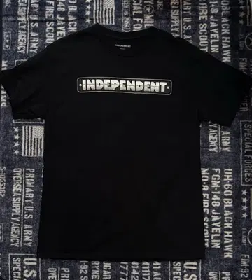INDEPENDENT T셔츠 블랙 M사이즈
