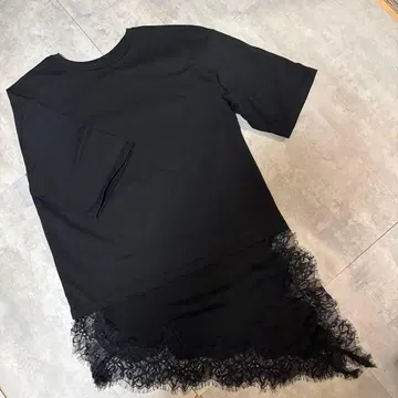 ZARA 레이스헴 반팔 티셔츠 블랙 S 사이즈