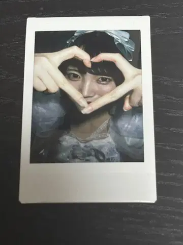 마나베 나기사 폴라로이드