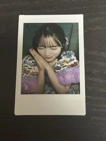 마나베 나기사 폴라로이드