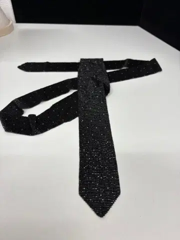 [ 컨디션 최상 ] 비즈 타이 넥타이 블랙 x 실버 도트 무늬 레트로 모던