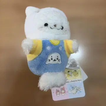 시로탄 x 산리오 캐릭터즈 키티 시로탄 봉제 인형 키링