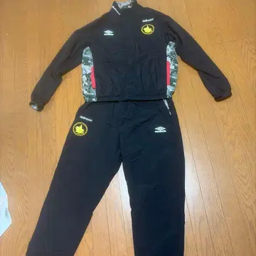 Hellraiser x UMBRO 나일론 리버서블 셋업