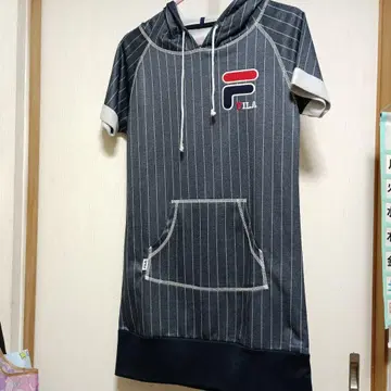 FILA 휠라 후드 부착 원피스 스트라이프