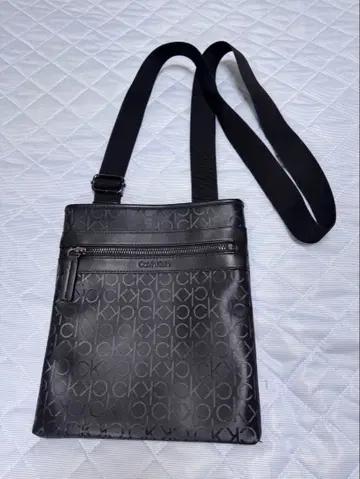 Calvin Klein 숄더백 블랙
