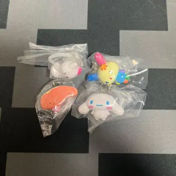 산리오 메지루시 액세서리 4개 묶음 판매 가챠가챠