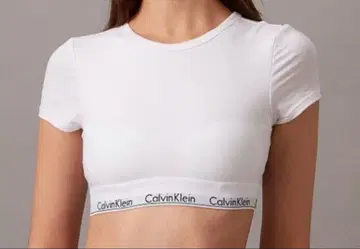 Calvin Klein 크롭 기장 반팔 상의 화이트