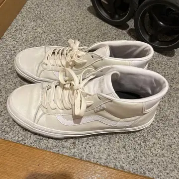레어 VANS 스니커즈 화이트 가죽 미드컷