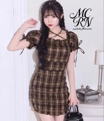 미셸 마카롱 셔링 체크 미니 원피스