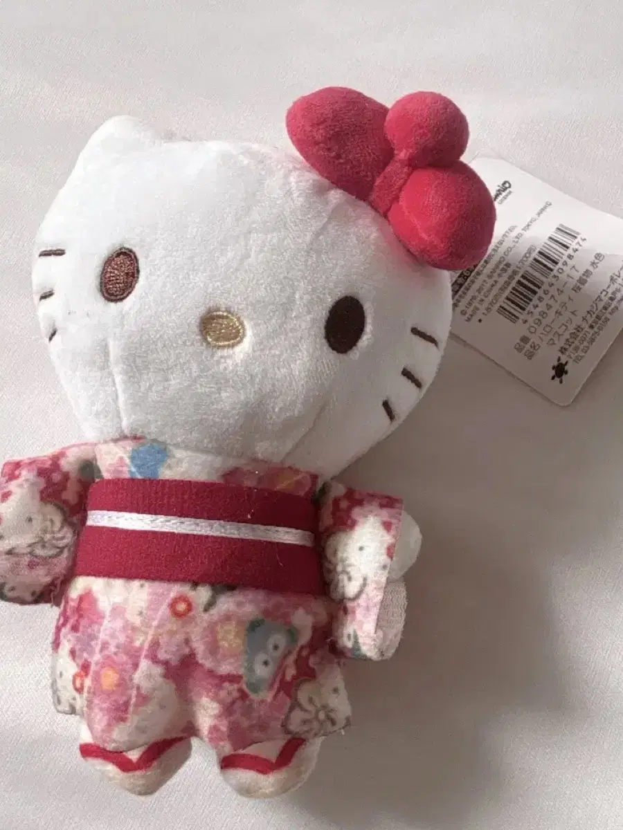 산리오 헬로키티 인형 기모노 파우치