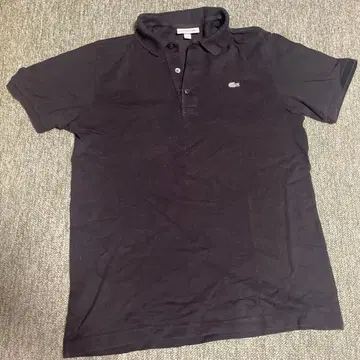 LACOSTE 화이트 로고 피케 셔츠 블랙