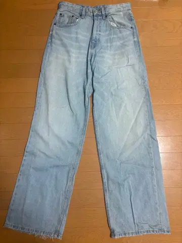 ZARA 배기 데님 데미지 가공