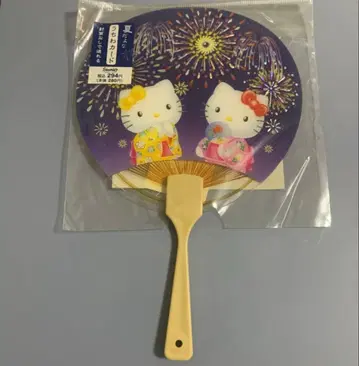 헬로키티 부채 불꽃놀이 패턴 산리오