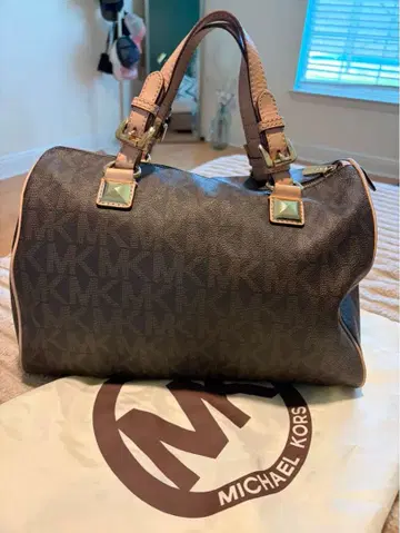 MICHAEL KORS 핸드백