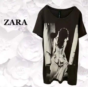 ZARA [자라] T셔츠 [F] 차콜 그레이 걸 프린트 모던