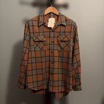 PHIGVEL W/CA OMBRE OPEN CALLAR LS SHIRT 빨간색