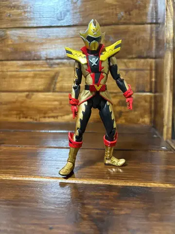 S.H.Figuarts 기계전대 젠카이저 츠카이저