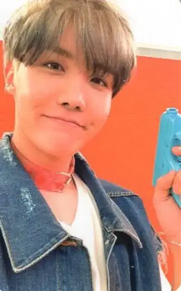 BTS Butter 제이홉 트레이딩 카드 노랑