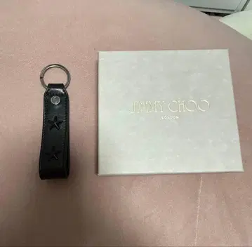 JIMMY CHOO 키링 블랙