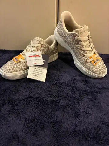 컨디션 최상 SKECHERS 레오파드 Slip-Ins 슬립인즈 22.5