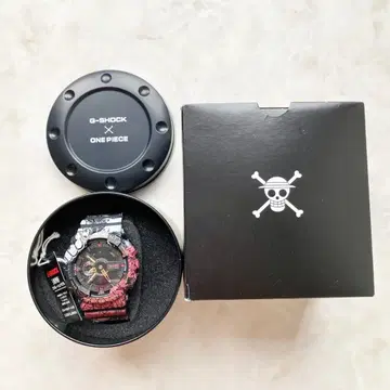 [ 새상품 ] CASIO G-SHOCK 원피스 콜라보 손목시계 GA-110JOP