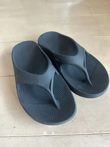 OOFOS OOriginal 리커버리 샌들 블랙