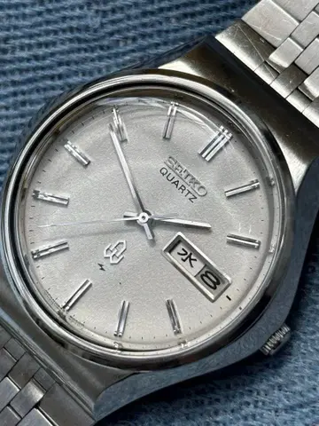 SEIKO 빈티지 쿼츠 1975년 펄 다이얼