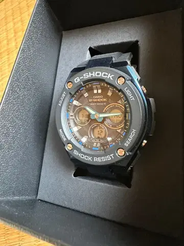 CASIO G-SHOCK GST-W300G