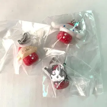 산리오 딸기 메지루시 액세서리 쿠로미 시나모롤 폼폼푸딩