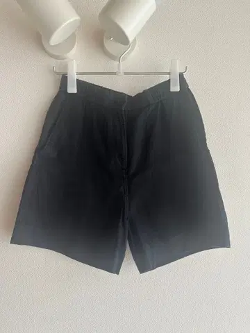 COS 린넨 숏팬츠 블랙 XS