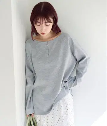 [ 새상품급 ] kastane 래글런 오프숄더 T 그레이