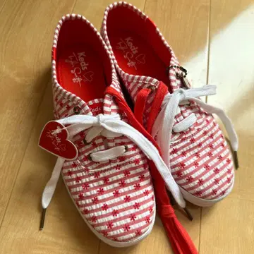 새상품 Keds Taylor Swift 콜라보 스니커즈 레드 스트라이프