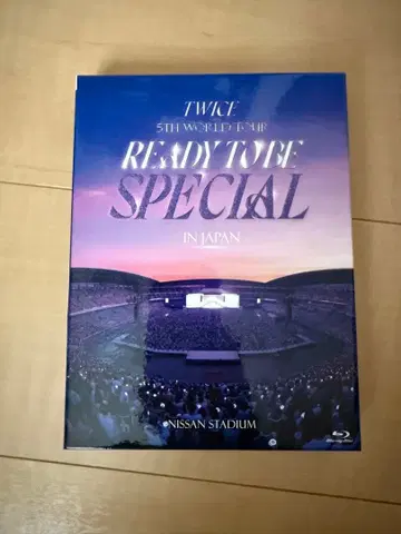 [ TWICE 5TH WORLD TOUR ] Blu-ray
