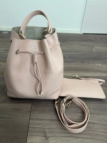FURLA 버킷형 핸드백 토트백