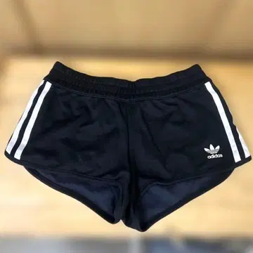 adidas Originals 여성용 숏팬츠 블랙 S사이즈