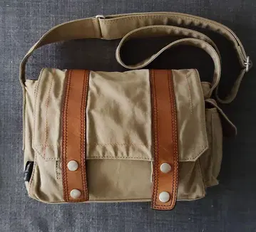 Paul Smith 숄더백 베이지