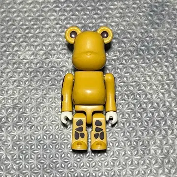 베어브릭 토이저러스